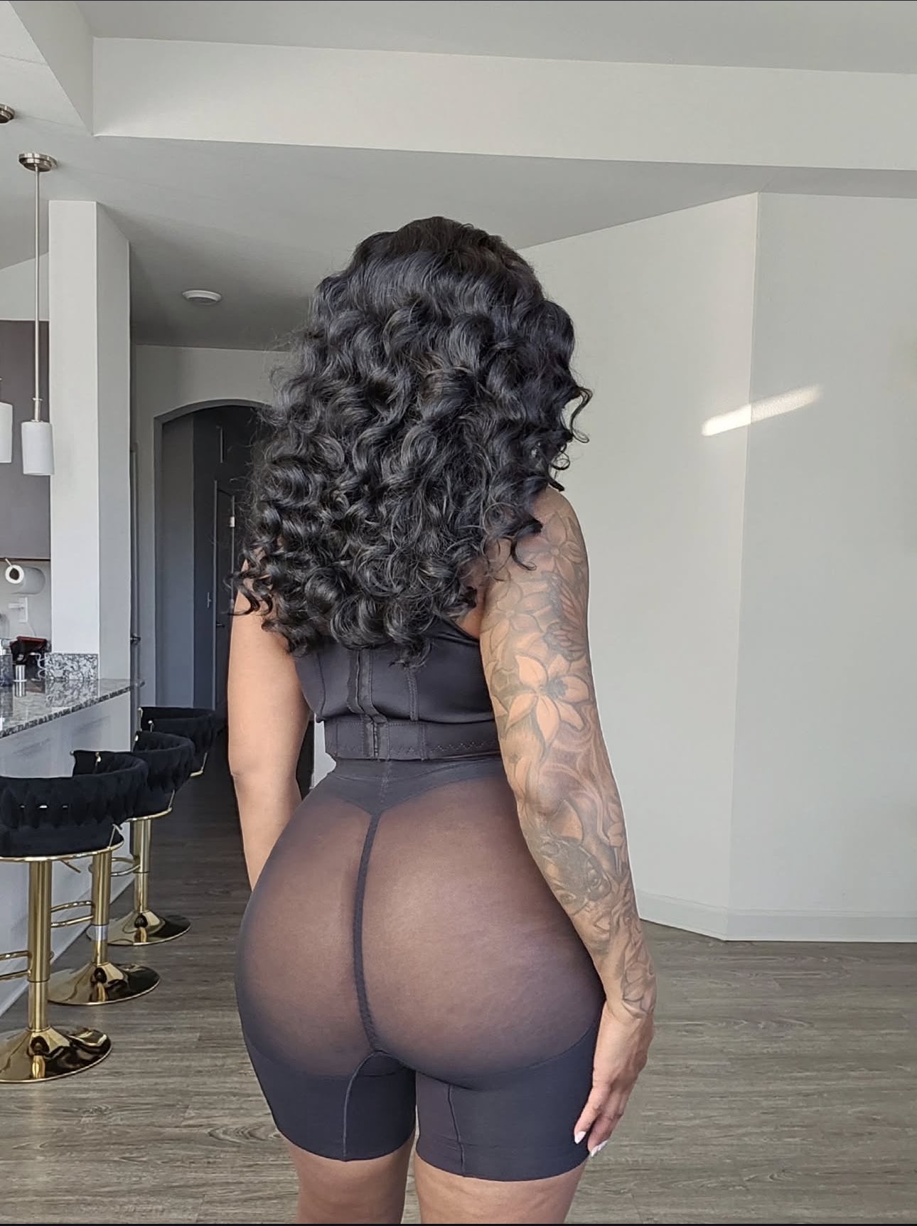 Faja de malla para control de abdomen y espalda baja que levanta glúteos