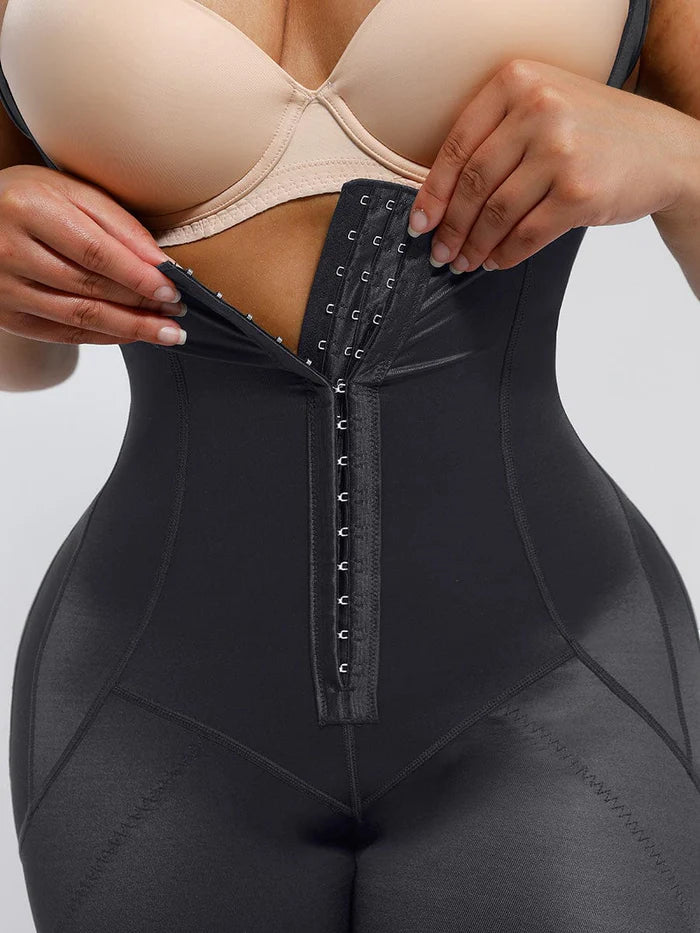 Body de tanga con cuello redondo y moldeador sin costuras